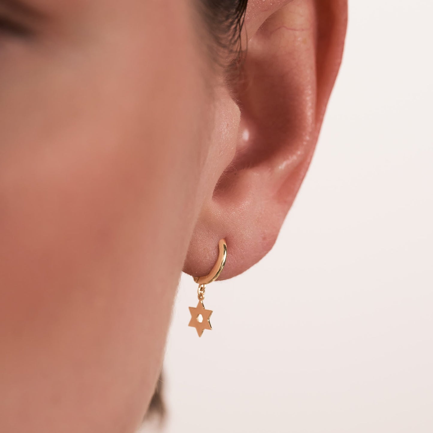 Davidstern-Ohrhänger und Creolen