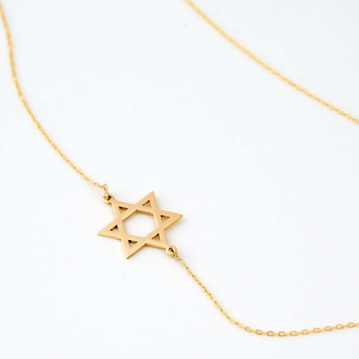 Reversed necklace with Star of David in 585 solid gold
