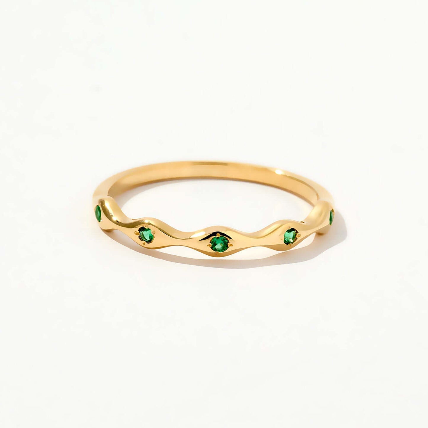 emerald wedding ring in 585 solid gold