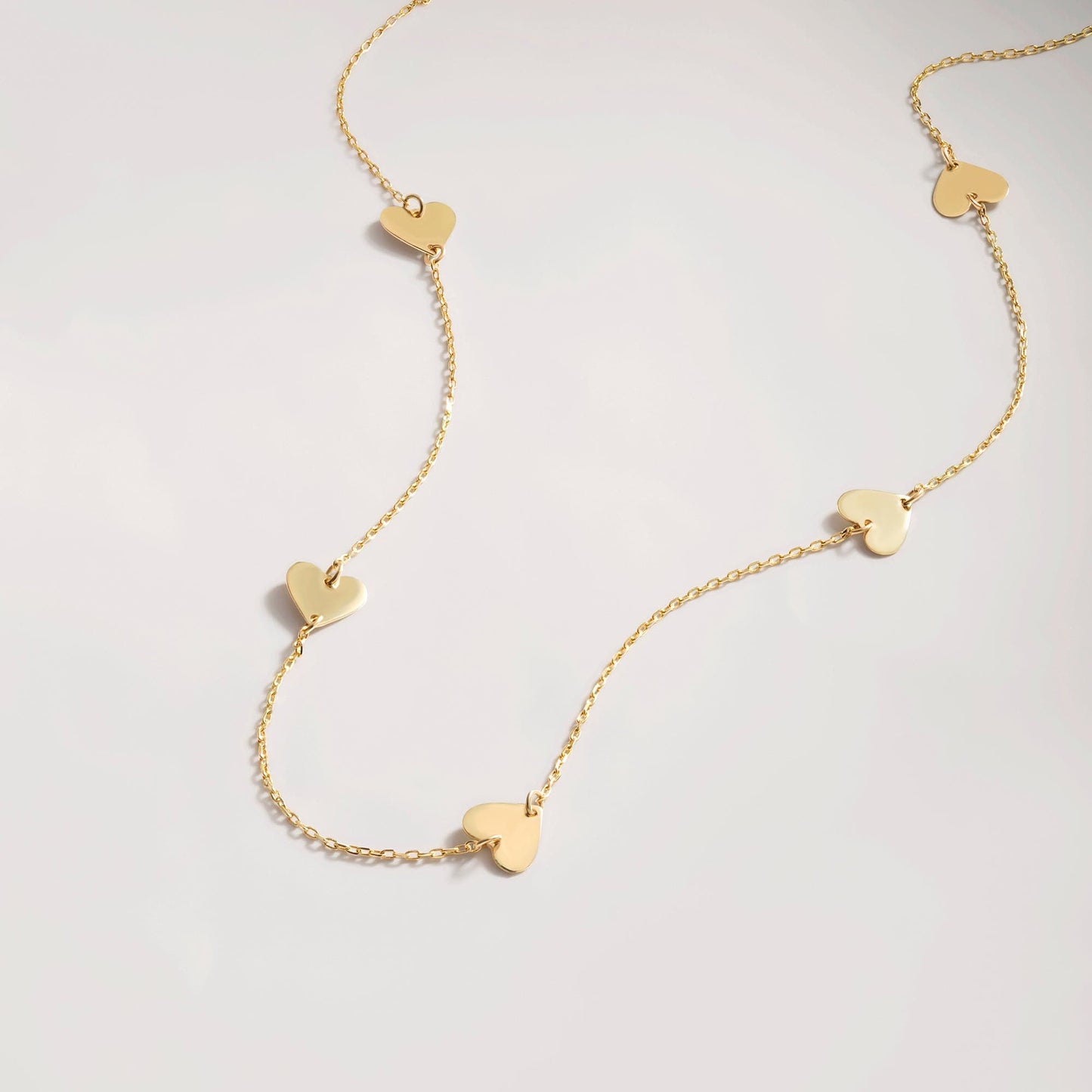 Small heart station made of 585 solid gold