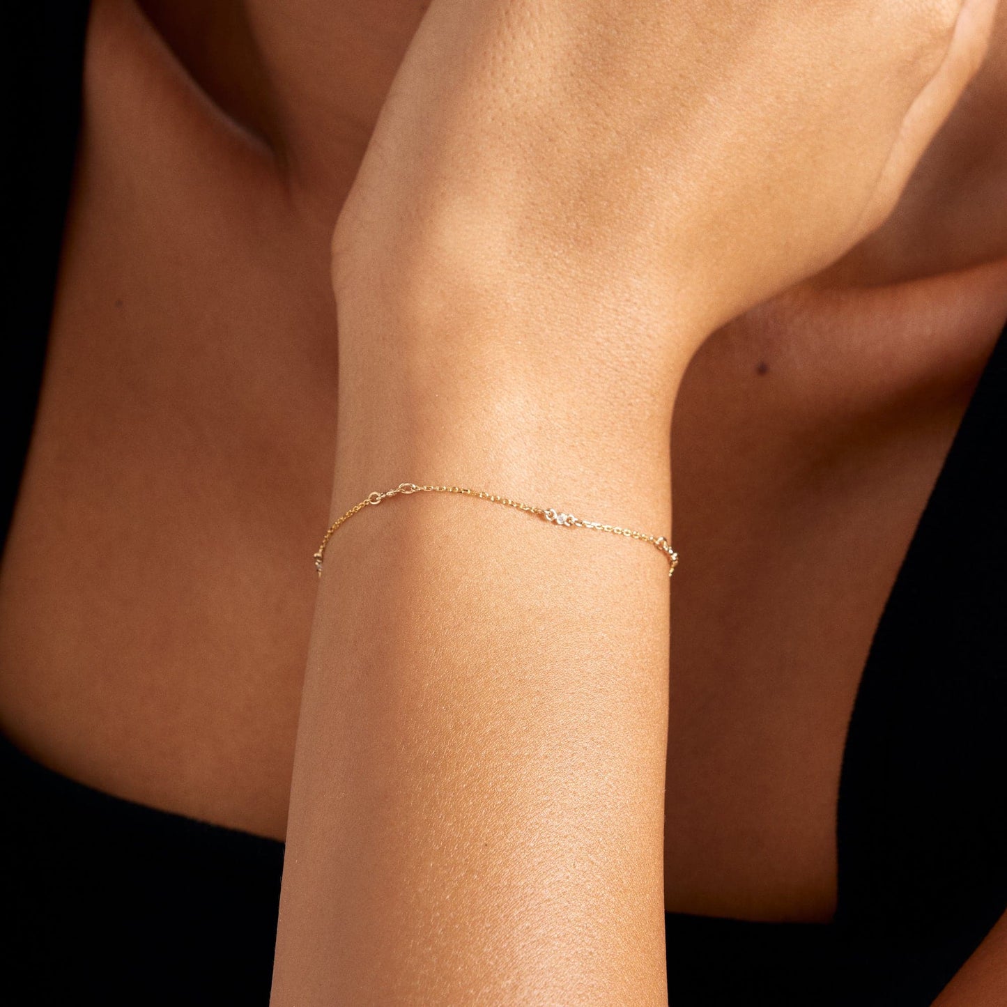 Diamond Bezel Station Bracelet in 585 Solid Gold