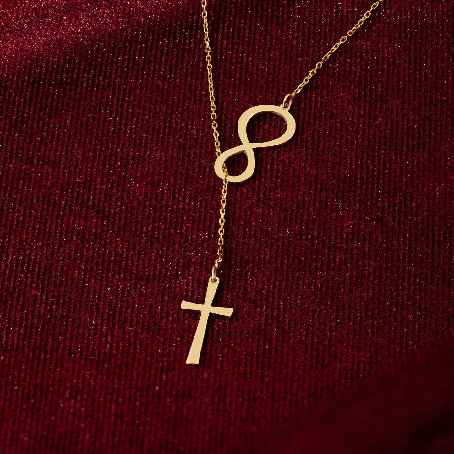 Collier croix infinie en or 585