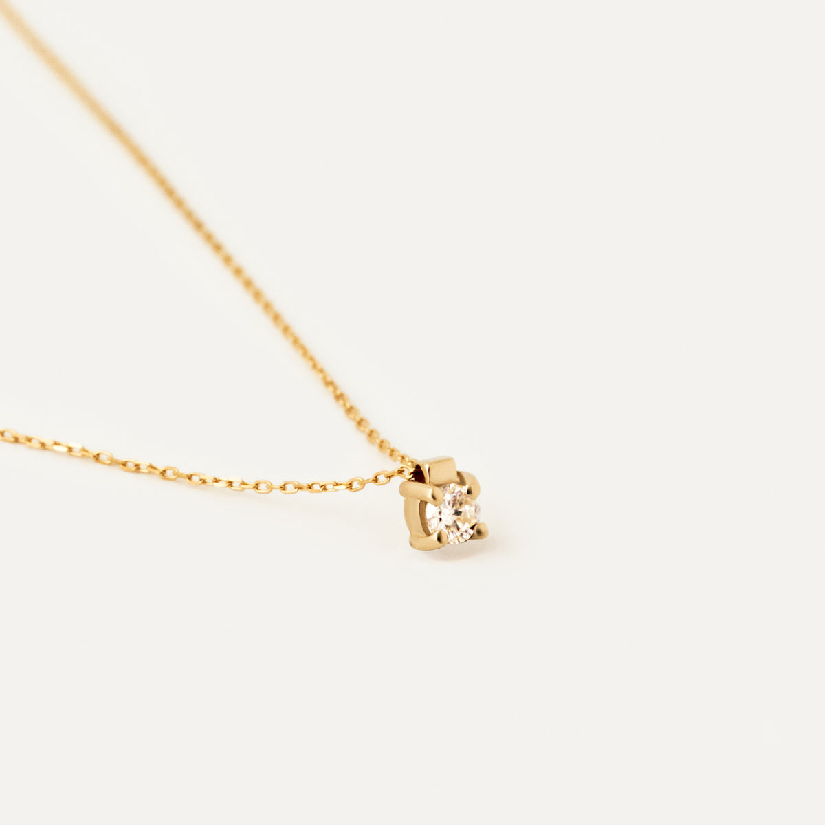 Diamond round cut solitaire necklace in 14k gold