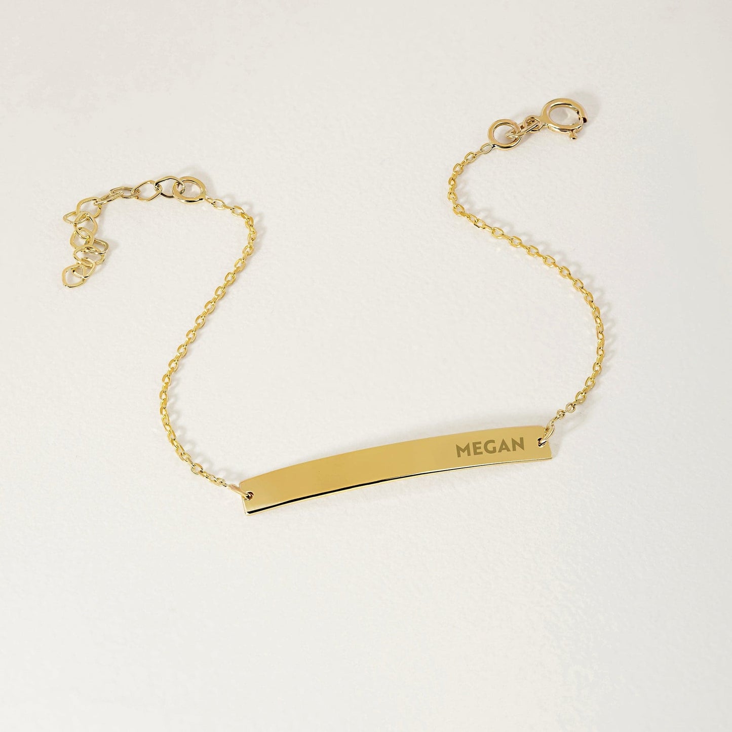 Individuell graviertes Barrenarmband