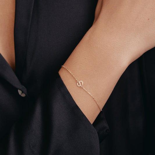 Initialbuchstaben-Armband