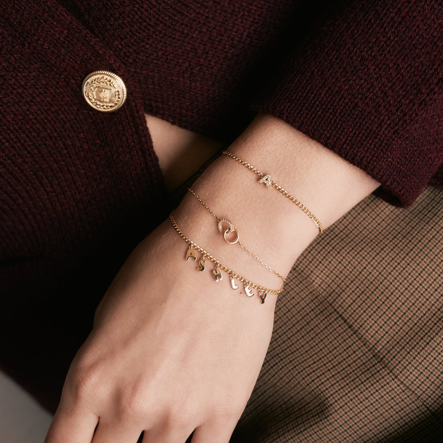 Ineinandergreifendes Kreis-Diamantarmband