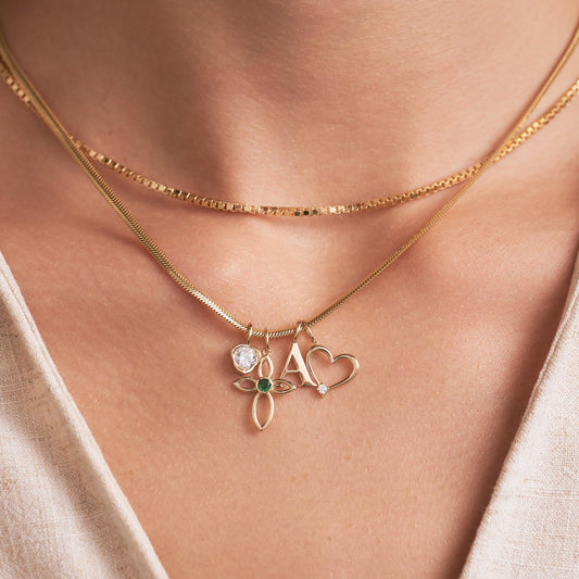 Charm mit offenem Herzen