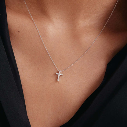 1/10 c.t t.w Diamant-Kreuz-Halskette