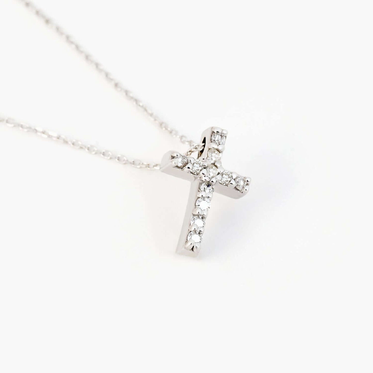 1/10 c.t t.w Diamant-Kreuz-Halskette