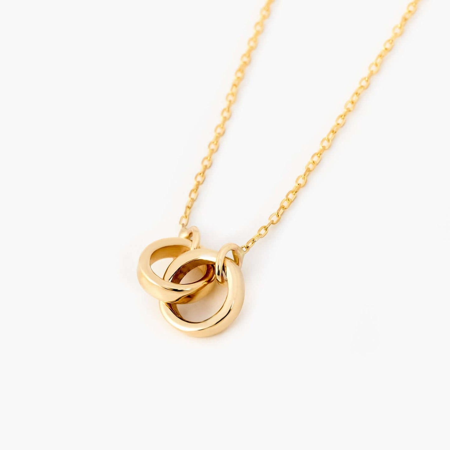 Intertwined circle chain in 585 solid gold