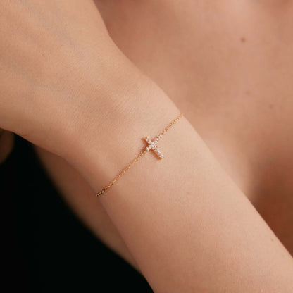 diamond cross bracelet in 585 solid gold