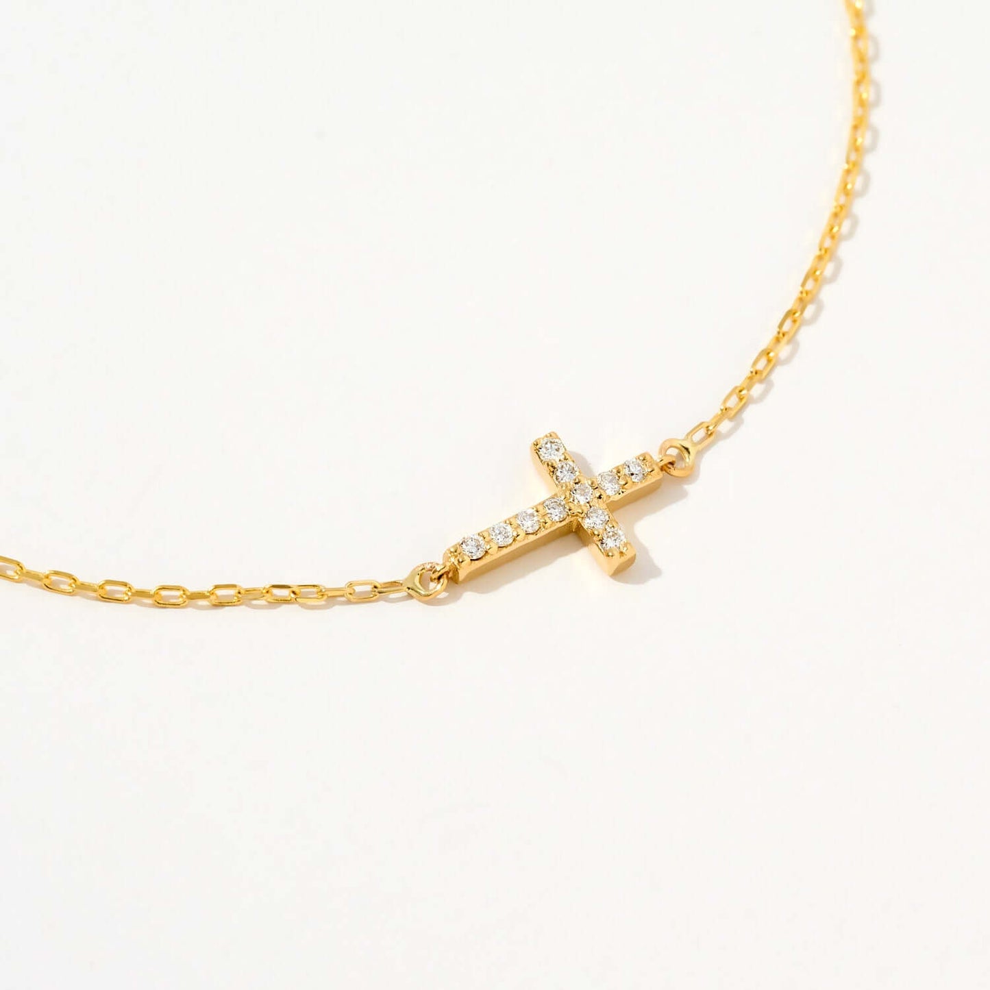 Diamant Pave Kreuzarmband