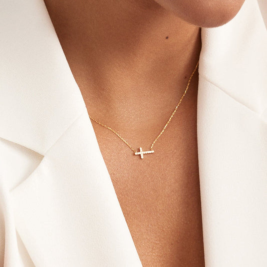 Collier croix horizontale en diamants en or massif 585
