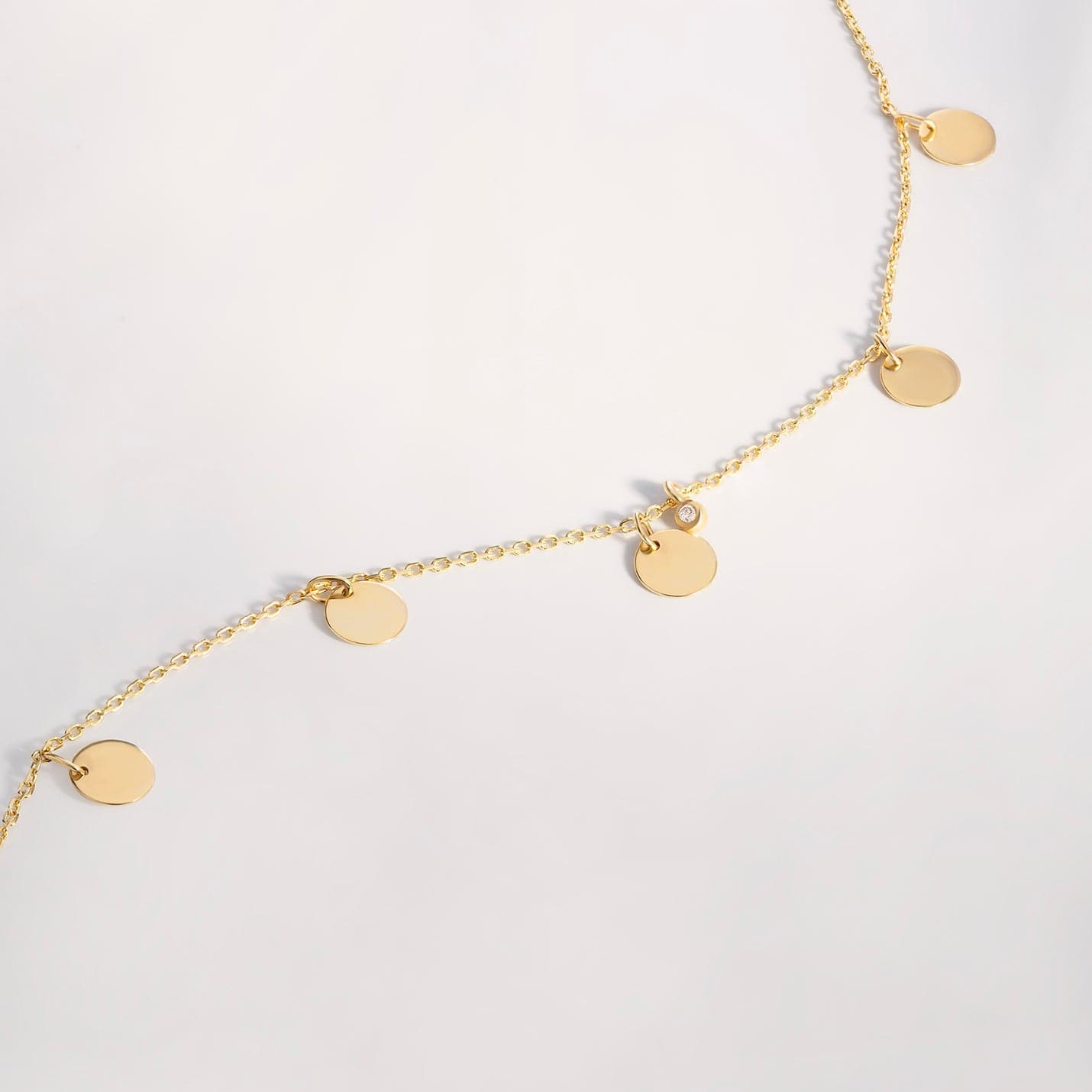 diamond disc station bracelet made of 585 gold
