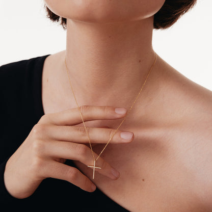 Diamantene Pave-Kreuz-Halskette