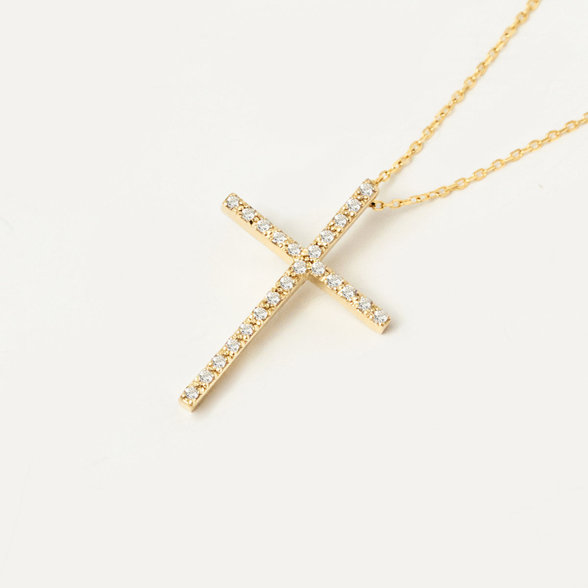 Diamantene Pave-Kreuz-Halskette