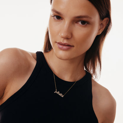 Collier prénom cursif diamant personnalisé en or 585
