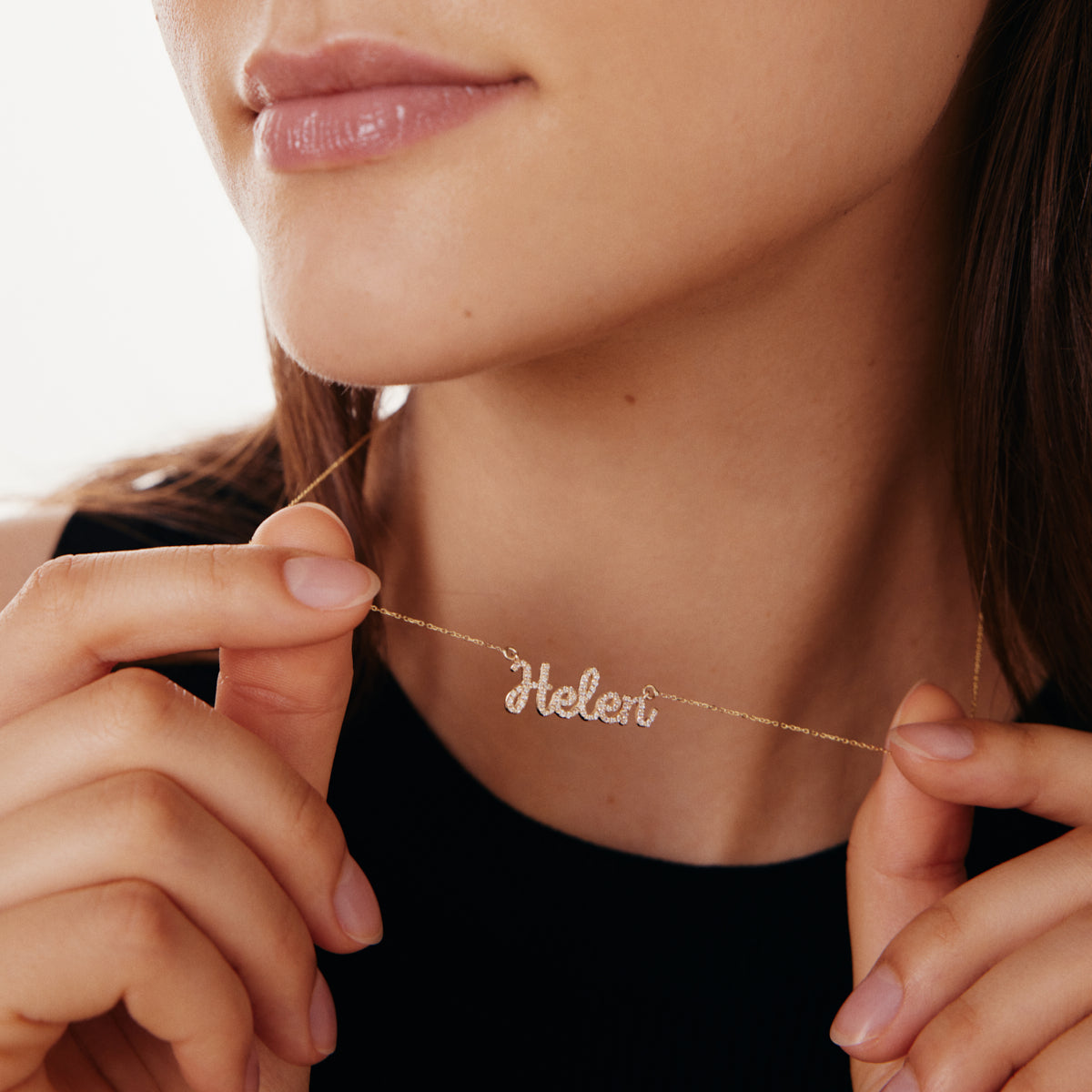 Collier prénom cursif diamant personnalisé en or 585