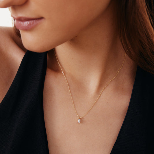 Collier pendentif pierre de naissance ovale solitaire novembre en or 585