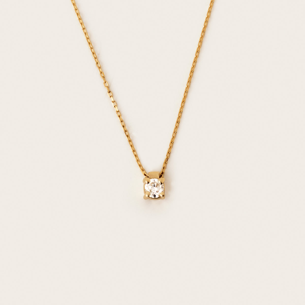Diamond round cut solitaire necklace in 14k gold
