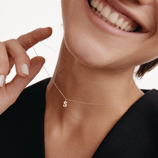 script letter pendant in 585 gold