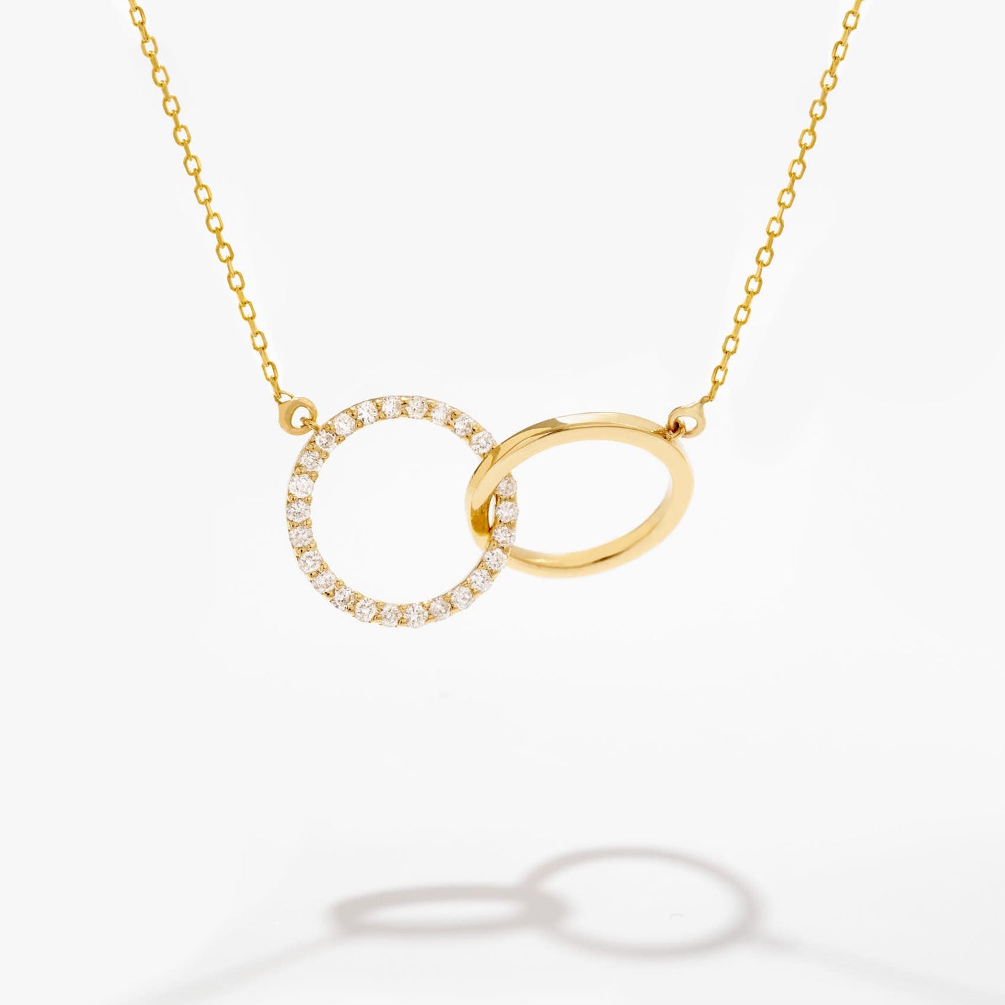 Diamant ineinandergreifende Kreis Halskette