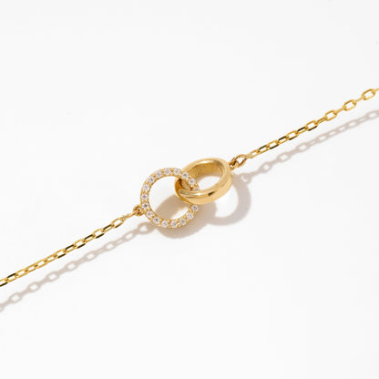 Ineinandergreifendes Kreis-Diamantarmband