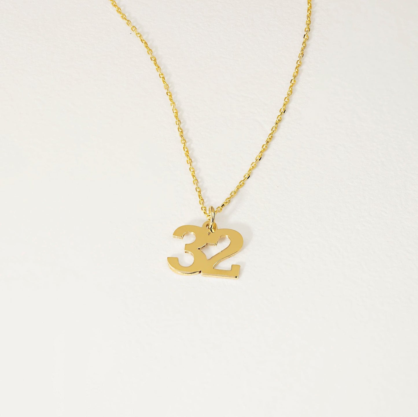 Individual number collar in 585 gold