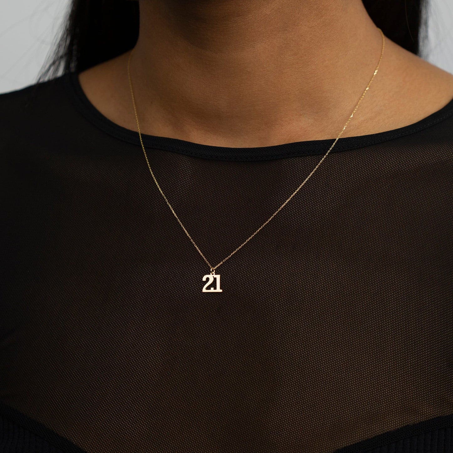 Individual number collar in 585 gold