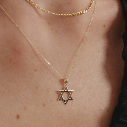 Collier étoile de David en or 585