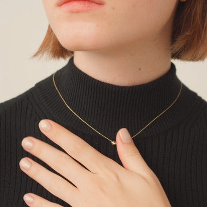 three-pearl pendant necklace made of 585 gold