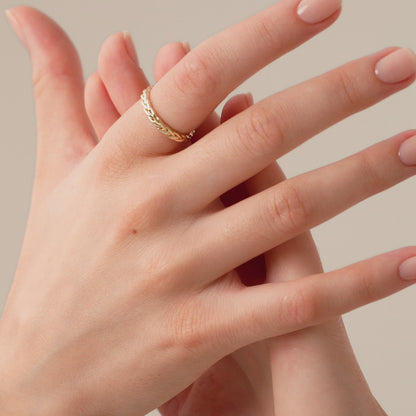Bague bandeau torsadé en or massif 585