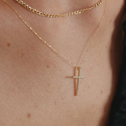 Diamantene Pave-Kreuz-Halskette